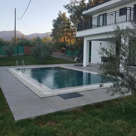 Отель Oliva 4*